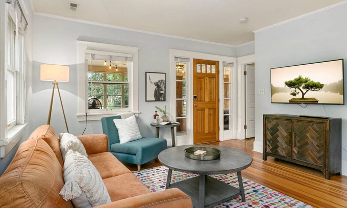 University Park House | 130 m² House ∙ 2 bedrooms ∙ 5 guests