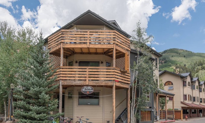 Telluride Condo | 137 m² Condo ∙ 2 bedrooms ∙ 8 guests
