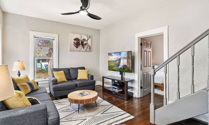 University North House | 138 m² House ∙ 4 bedrooms ∙ 9 guests
