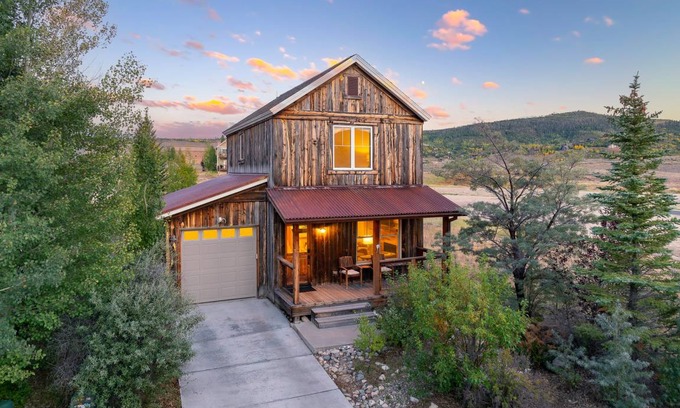 Grand Elk Ranch House | 139 m² House ∙ 2 bedrooms ∙ 7 guests