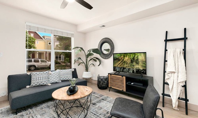 Old Town North House | 139 m² House ∙ 2 bedrooms ∙ 6 guests