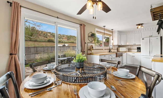 Loveland House | 145 m² House ∙ 4 bedrooms ∙ 8 guests