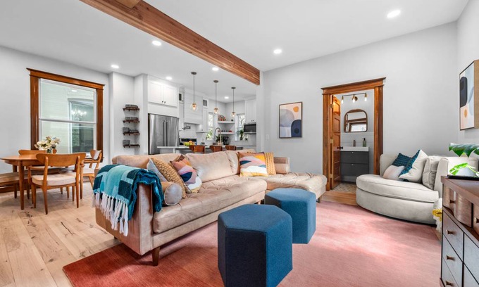 Whittier House | 149 m² House ∙ 3 bedrooms ∙ 8 guests