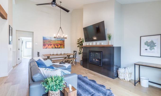 Ridgway House | 154 m² House ∙ 3 bedrooms ∙ 6 guests