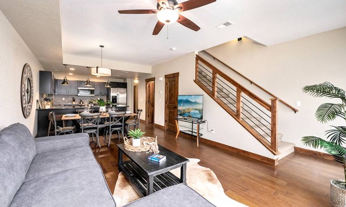 Old Town North House | 158 m² House ∙ 2 bedrooms ∙ 8 guests