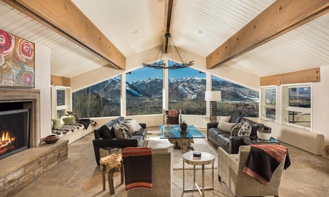 Red Mountain House | 1669 Red Mountain Road