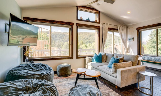 Keystone House | 167 m² House ∙ 3 bedrooms ∙ 6 guests