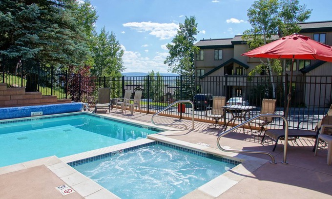 Steamboat Springs Condo | 170 m² Condo ∙ 4 bedrooms ∙ 10 guests