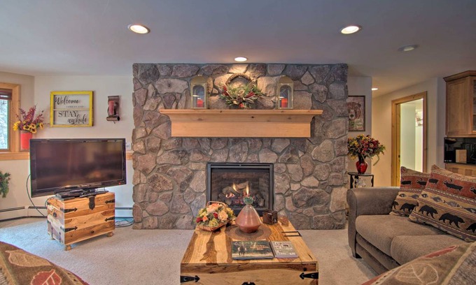 Estes Park Apartment | 173 m² Apartment ∙ 3 bedrooms ∙ 8 guests
