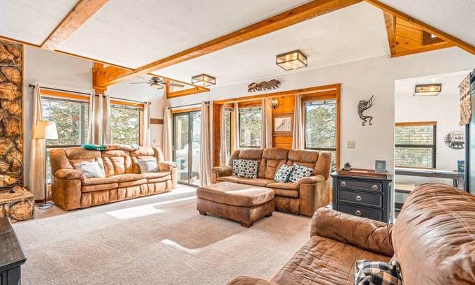 Bayfield Cabin | 177 m² Cabin ∙ 2 bedrooms ∙ 10 guests