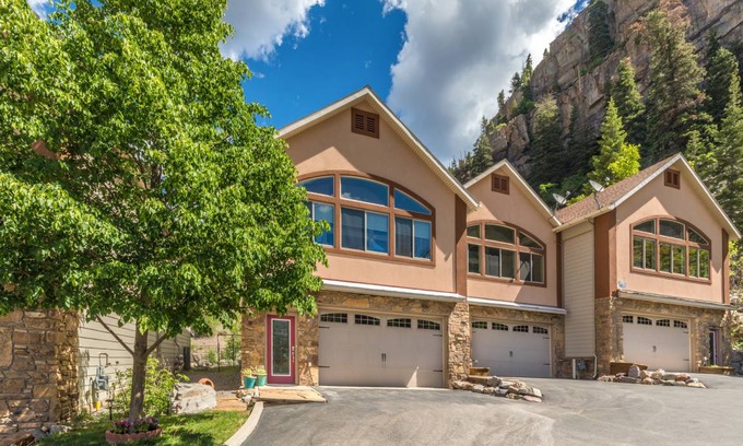 Ouray House | 177 m² House ∙ 4 bedrooms ∙ 8 guests