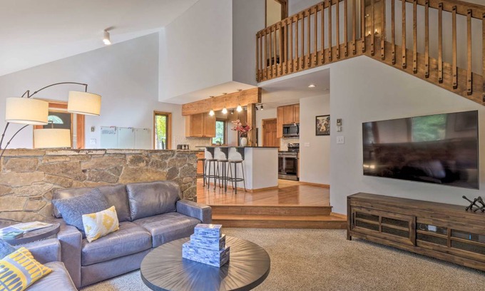Blue River House | 178 m² House ∙ 3 bedrooms ∙ 8 guests
