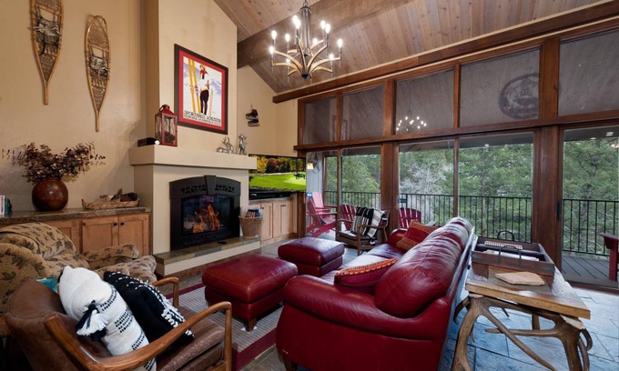 Purgatory Condo | 186 m² Condo ∙ 3 bedrooms ∙ 8 guests
