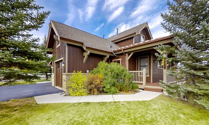 Grand Elk Ranch House | 192 m² House ∙ 3 bedrooms ∙ 10 guests
