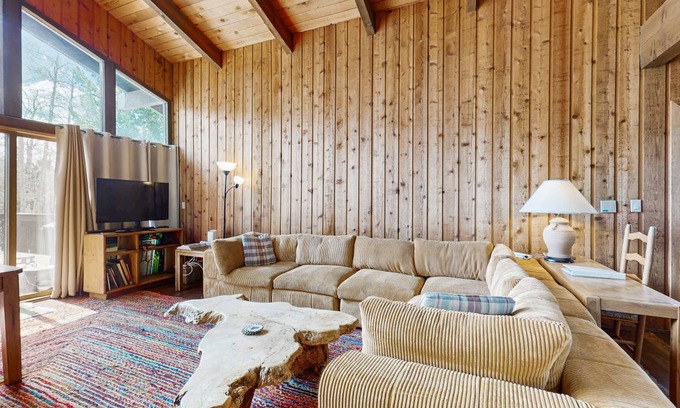 Mountain Valley Cabin | 193 m² Cabin ∙ 4 bedrooms ∙ 7 guests