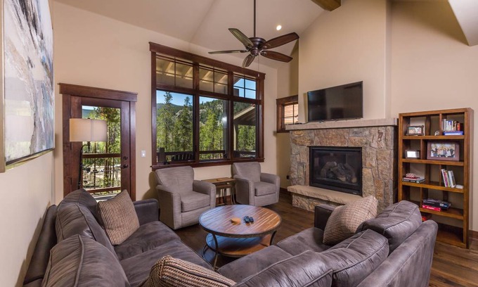 Keystone House | 197 m² House ∙ 3 bedrooms ∙ 10 guests
