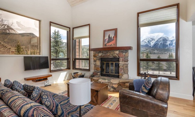 Purgatory House | 204 m² House ∙ 3 bedrooms ∙ 8 guests