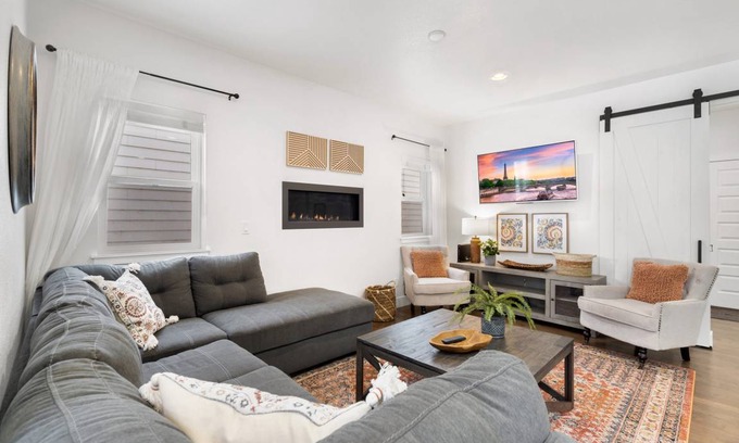 Old Town North House | 209 m² House ∙ 3 bedrooms ∙ 8 guests