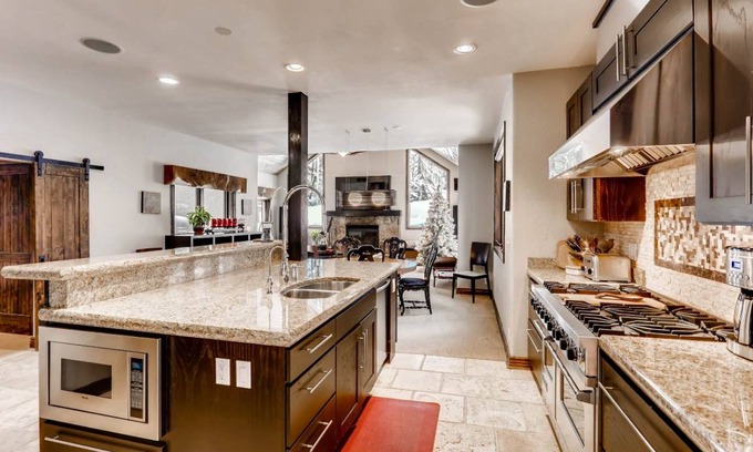 Highland Meadows House | 223 m² Maisonette ∙ 3 bedrooms ∙ 10 guests