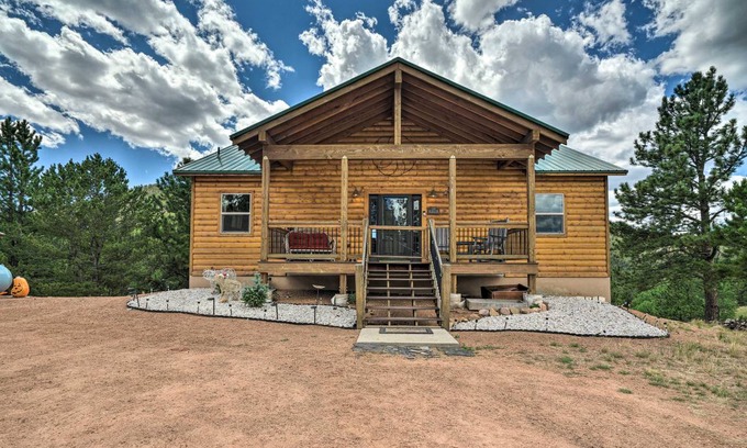 Cripple Creek House | 227 m² House ∙ 3 bedrooms ∙ 8 guests