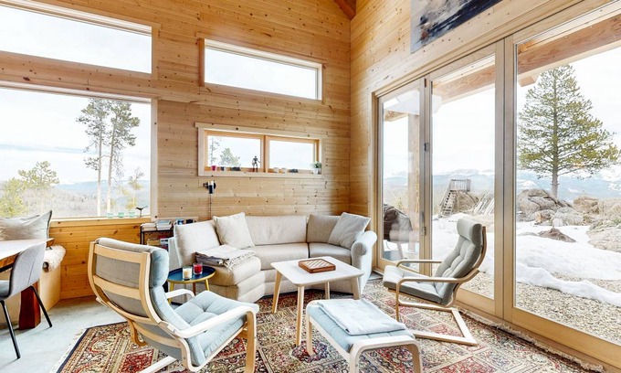 Winter Park Highlands Cabin | 232 m² Cabin ∙ 3 bedrooms ∙ 6 guests