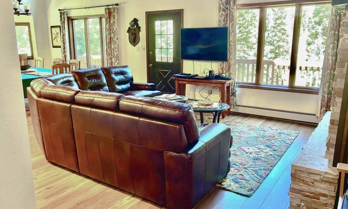 Columbine Lake House | 239 m² House ∙ 3 bedrooms ∙ 12 guests