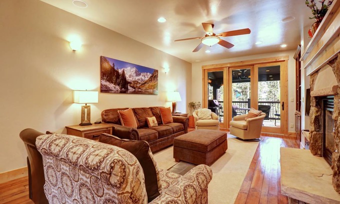 Copper Mountain Village House | 251 m² House ∙ 4 bedrooms ∙ 12 guests