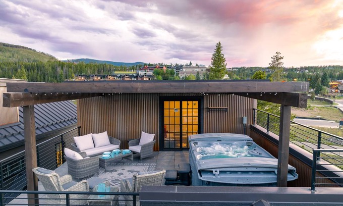 Old Town House | 251 m² House ∙ 4 bedrooms ∙ 8 guests