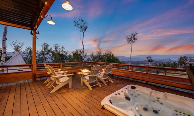 Glenwood Springs House | 256 m² House ∙ 4 bedrooms ∙ 12 guests