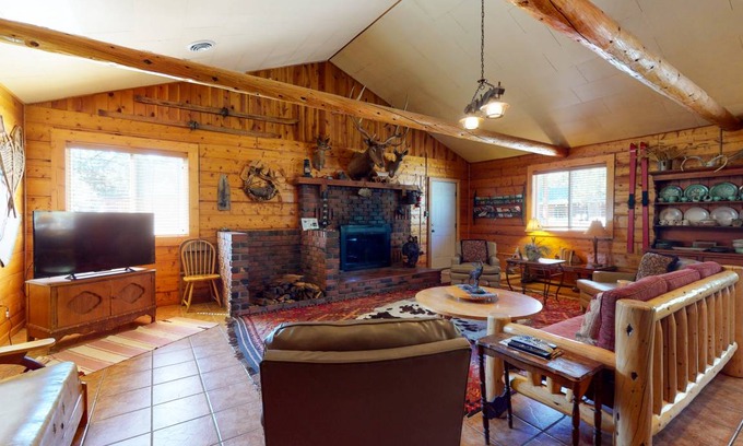 South Fork Cabin | 260 m² Cabin ∙ 4 bedrooms ∙ 12 guests