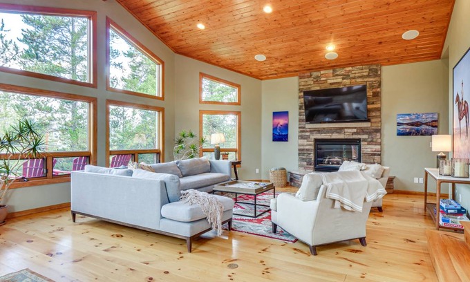 Breckenridge Heights House | 264 m² House ∙ 3 bedrooms ∙ 8 guests