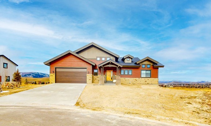 Grand Elk Ranch House | 264 m² House ∙ 4 bedrooms ∙ 10 guests