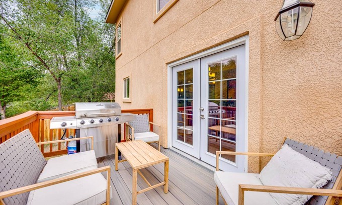 Colorado Springs House | 269 m² House ∙ 4 bedrooms ∙ 10 guests
