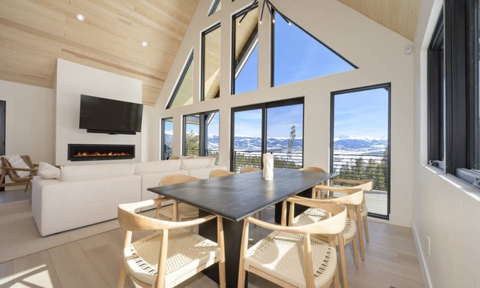 Winter Park Highlands Ski Chalet | 279 m² Chalet ∙ 3 bedrooms ∙ 10 guests