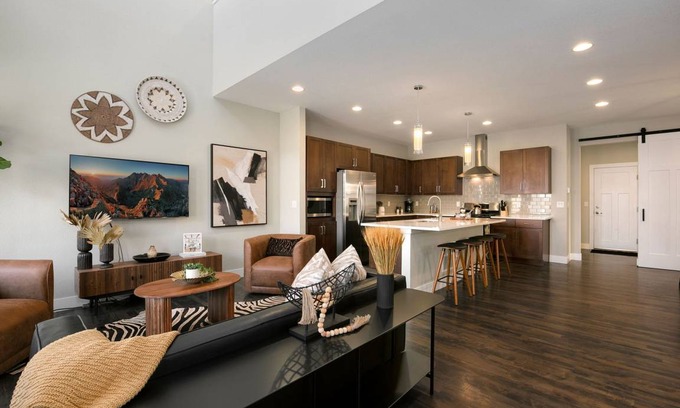 Old Town North House | 279 m² House ∙ 4 bedrooms ∙ 10 guests