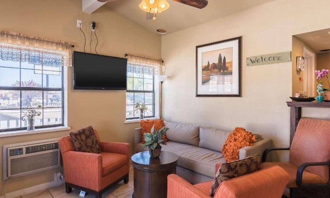Montrose Hotel | 28 m² Hotel ∙ 4 guests