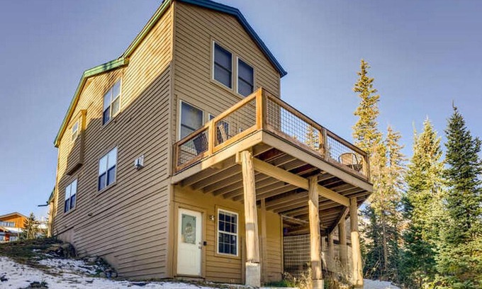 Wildernest House | 300 Lodgepole by Book by Owner