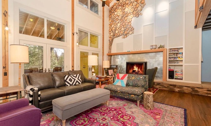 Estes Park House | 300 m² House ∙ 4 bedrooms ∙ 8 guests
