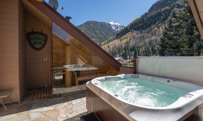 Telluride House | 305 m² House ∙ 3 bedrooms ∙ 6 guests