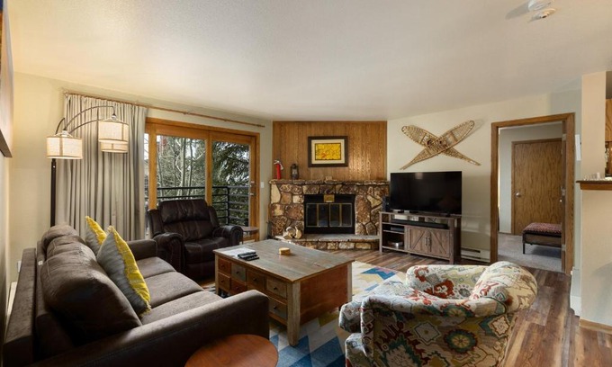 Mountain House Apartment | 309 Snowdance Manor condo