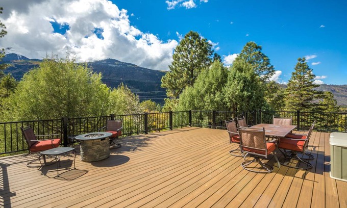 Ridgway House | 320 m² House ∙ 4 bedrooms ∙ 8 guests