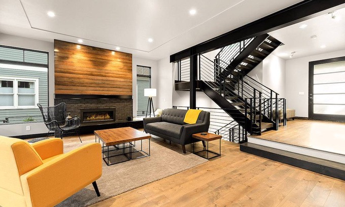 Old Town West House | 325 m² House ∙ 4 bedrooms ∙ 10 guests