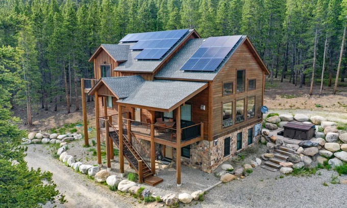 Fairplay Cabin | 335 m² Cabin ∙ 4 bedrooms ∙ 8 guests