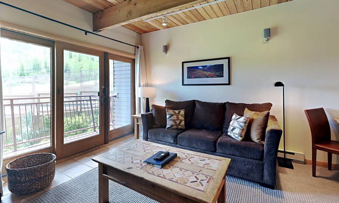 Snowmass Village Condo | 34 m² Condo ∙ 1 bedroom ∙ 4 guests