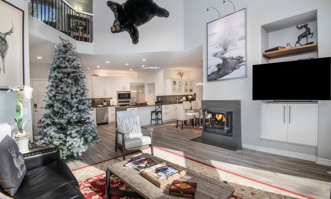 Edwards House | 351 m² House ∙ 5 bedrooms ∙ 10 guests