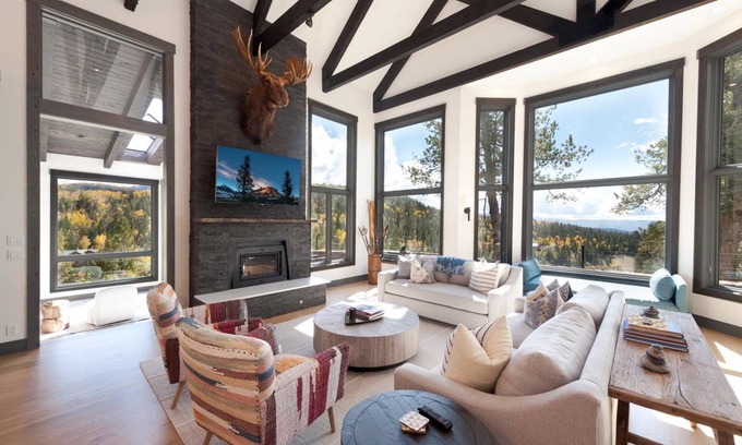 Columbine Lake House | 353 m² House ∙ 4 bedrooms ∙ 12 guests