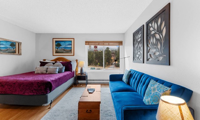 Historic District Apartment | 37 m² Apartment ∙ 3 guests