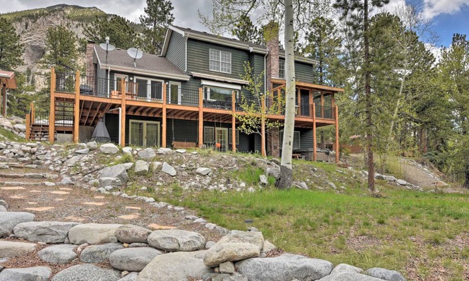 Nathrop House | 390 m² House ∙ 5 bedrooms ∙ 14 guests