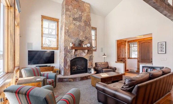 Summit Cove House | 4-bedroom house in marvelous Dillon with hot tub and sauna. Pet Friendly.