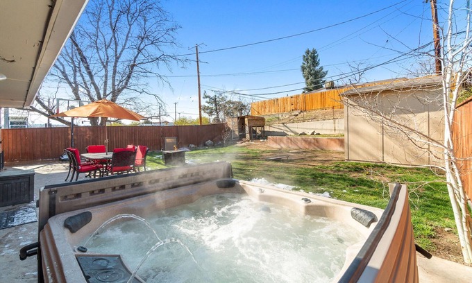 Welby House | 420Friendly HotTub GameRoom MovieTheater PoolTable